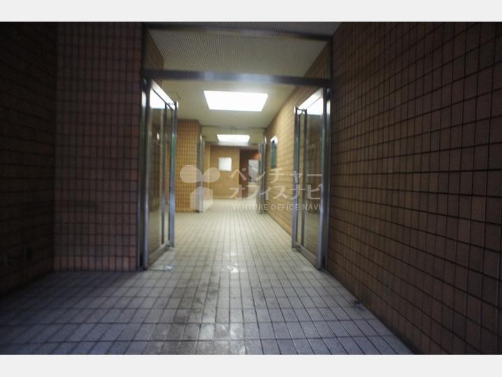 入口 【タカセビル別館】