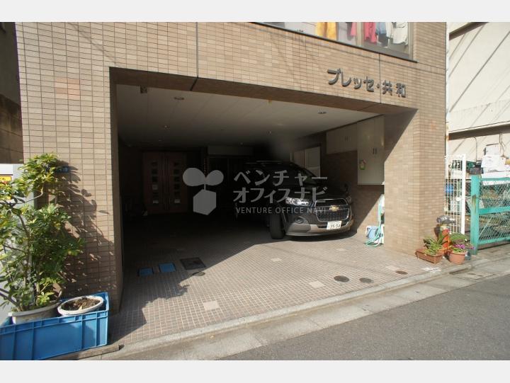入口周辺【ブレッセ共和】