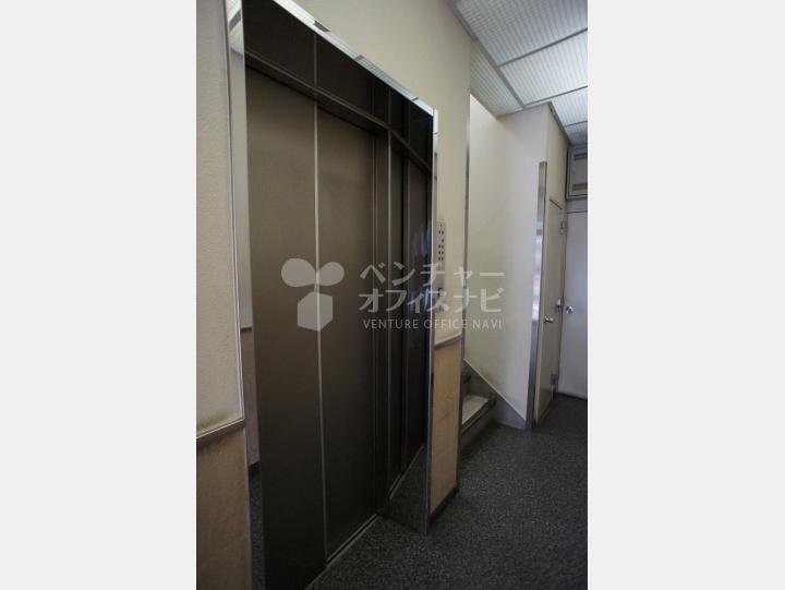 エレベーター　【第２工業ビル】