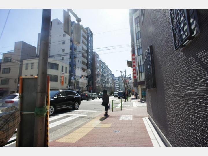 物件前通り【中里ビル】