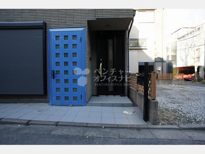 入口正面