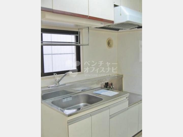 ９０３キッチン【ニューハイツ青山】