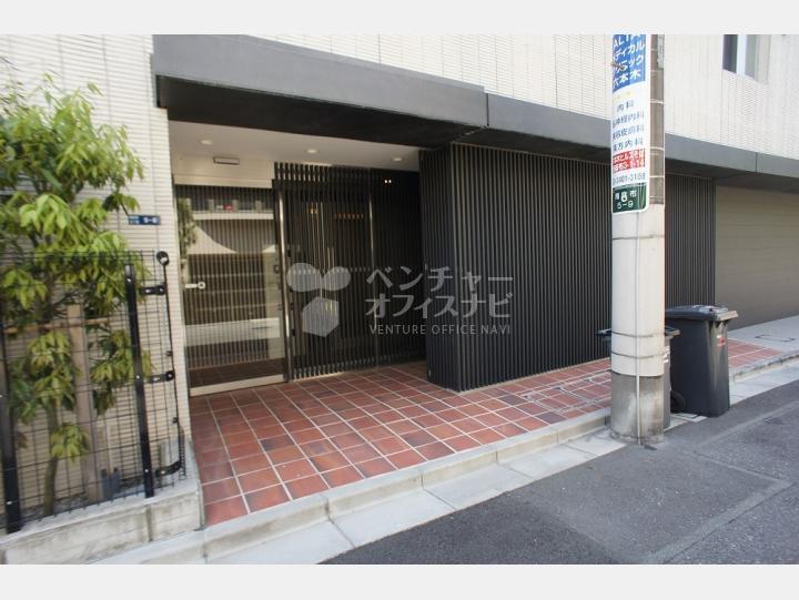 入口【マナハウス南麻布(MANAHOUSE MINAMIAZABU)】