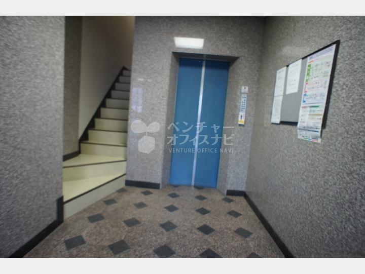 エレベーター【宝栄西新宿ビル】