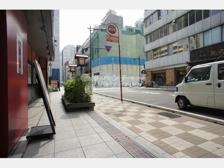 前面道路【銀座ファーストビル】