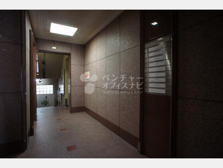 エントランス　【アニス南青山（ANISE　BLDG.）】