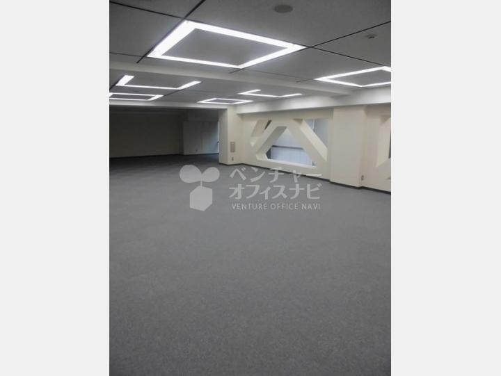 室内【藤久ビル西1号館】