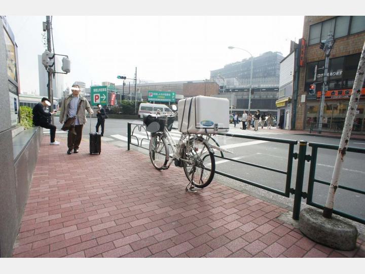 ビル前面道路【新橋マリンビル】