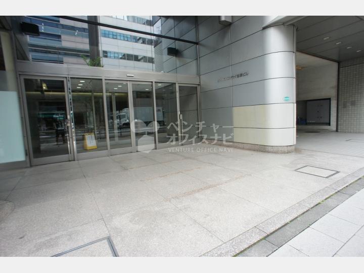 外観 【ダイハツ・ニッセイ池袋ビル】