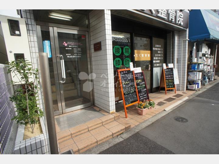 入口周辺【ウエストモアビル】
