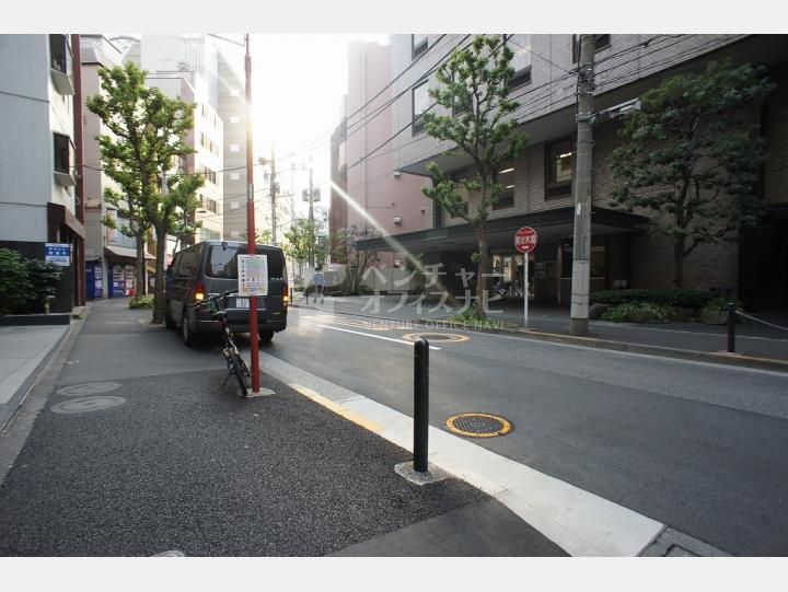 物件前の道 【近代ビル】