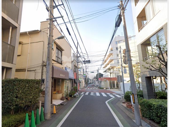 【前面道路】ラーデン中央町