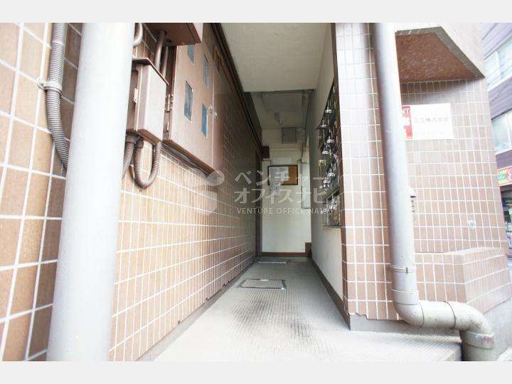 入口【東宝ビル】