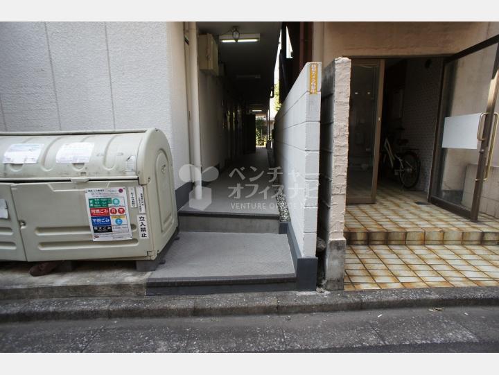 入口【アーバンコート渋谷本町】