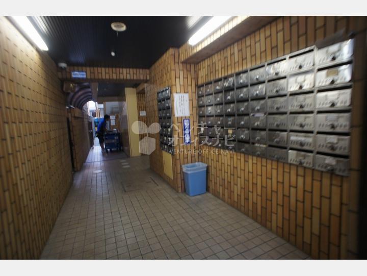 入口　【ニューライフ新宿参番館】