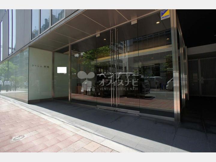 入口【トゥシェ新橋】