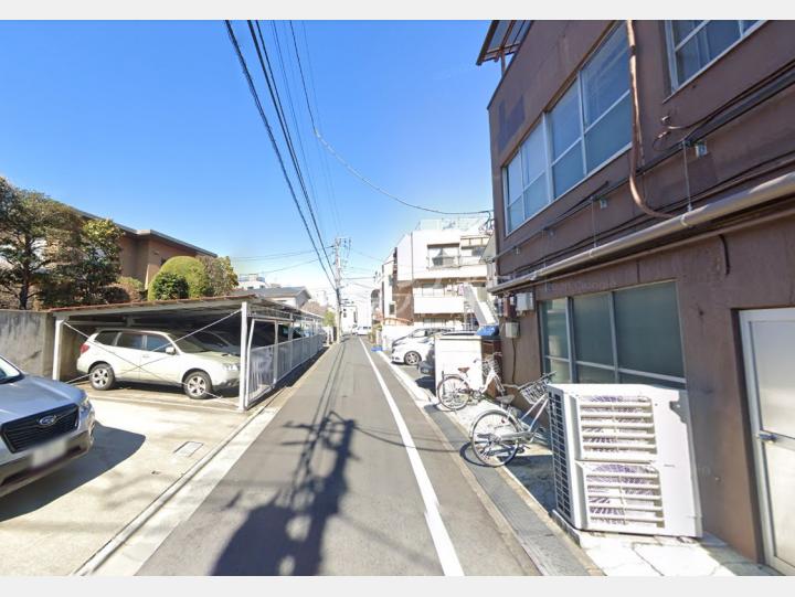 【前面道路】三浦ビル