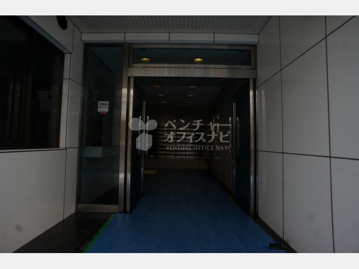入口【クロス・スクエアNAKANO】