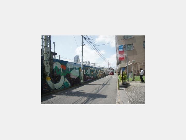 前面道路【神谷ビル】