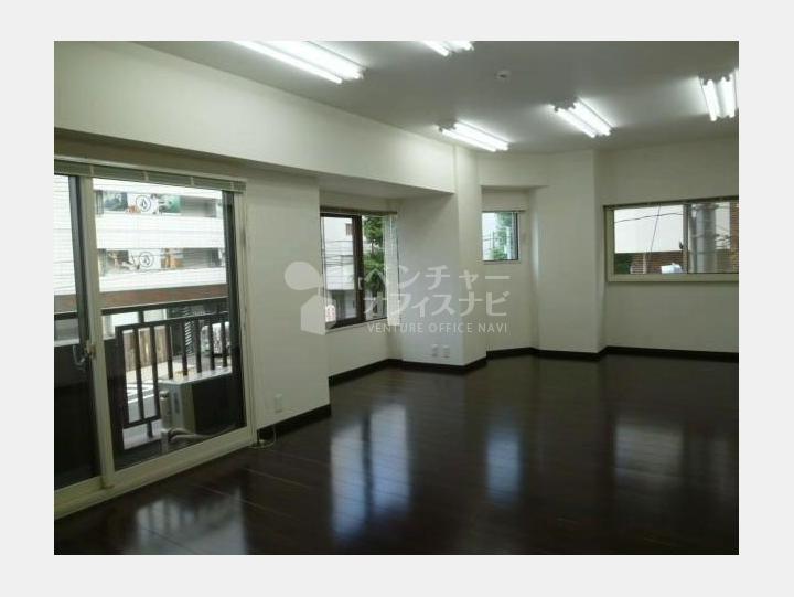 ３０２室内写真１【エグゼクティブ原宿】