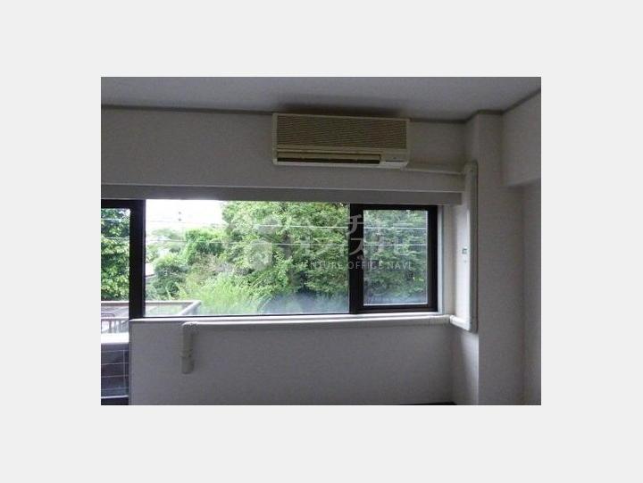 室内　【ローレル永田町】