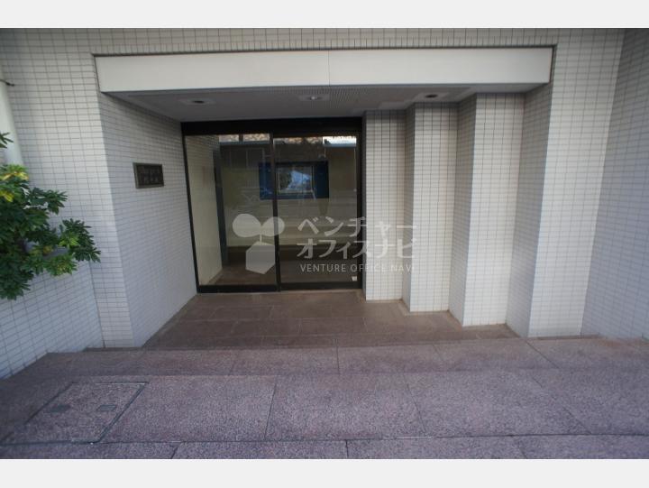 入口【シャングリラ代々木】