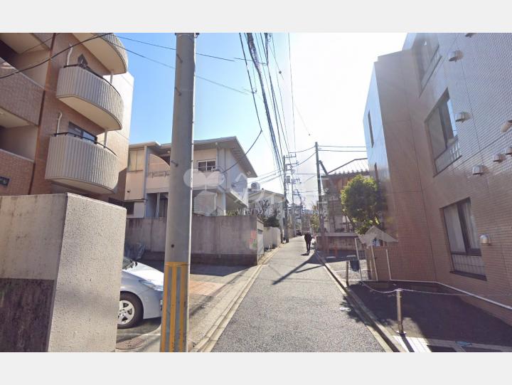 【前面道路】ヒルサイド四谷