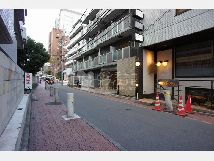 物件前の通り 【渋谷ダイカンプラザシティ】