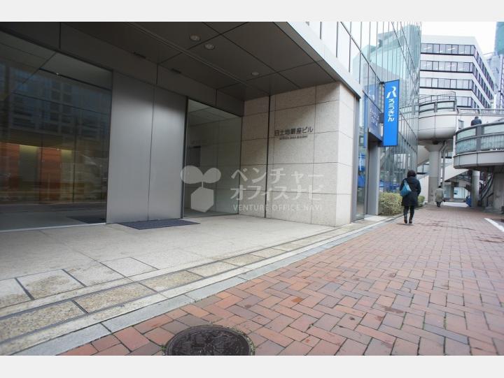 入口【日土地銀座ビル】