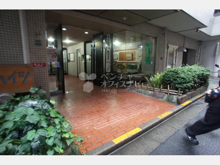 入口 【ニュー池袋ハイツ】