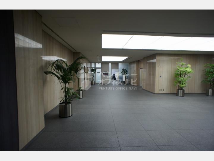 エントランス【祐真ビル本館】