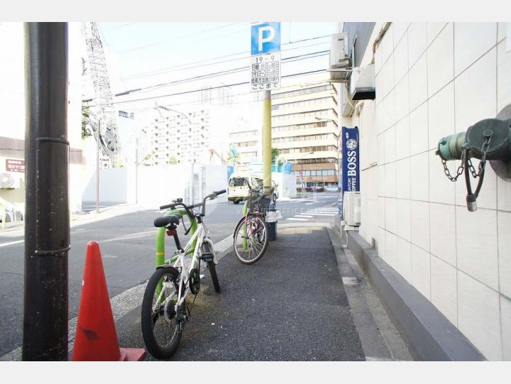 ビル前面道路【アイディ新橋】