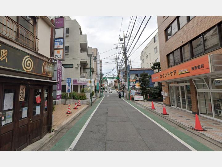 【前面道路】ハイクレスト関