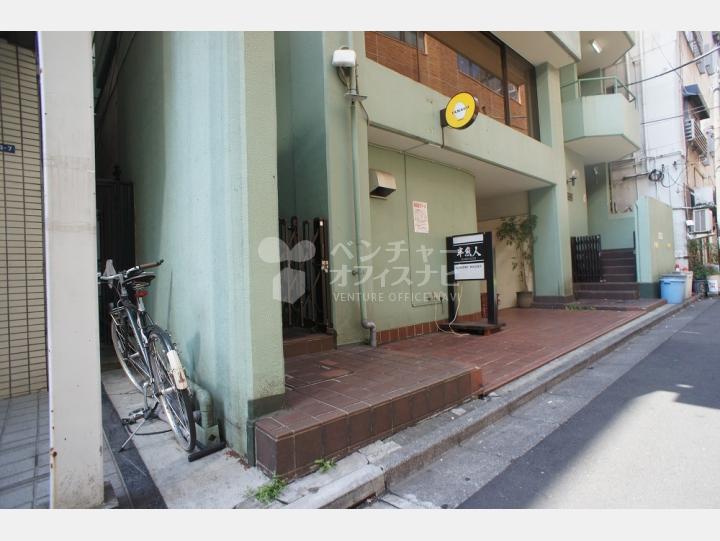 入口周辺【新宿韓僑会館新宿ハイツ】