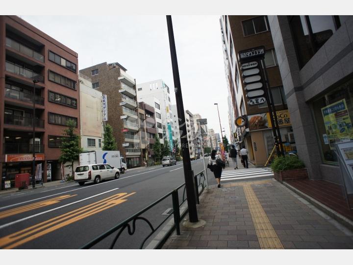 前面道路【上野永谷タウンプラザ】