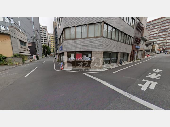 【前面道路】第五花田ビル