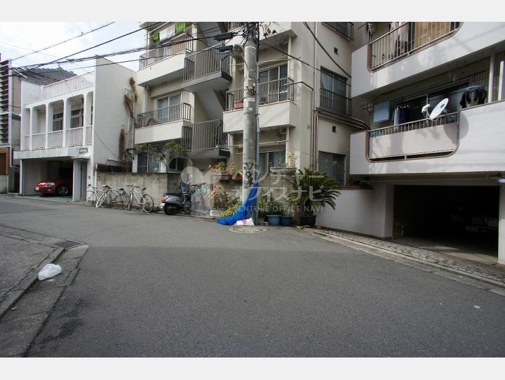 前面道路 【TSビル】