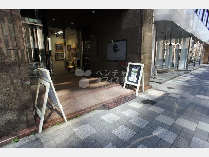 入口【幸ビル】