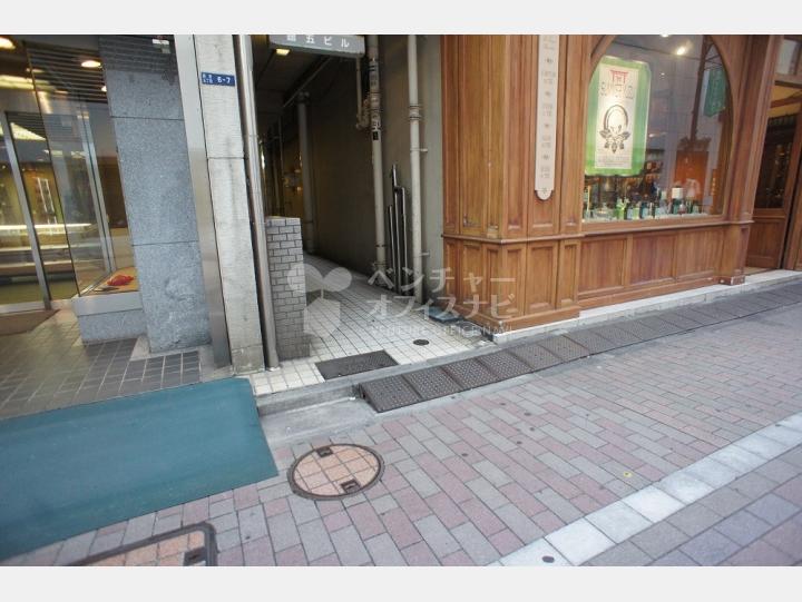 入口 【銀五ビル】