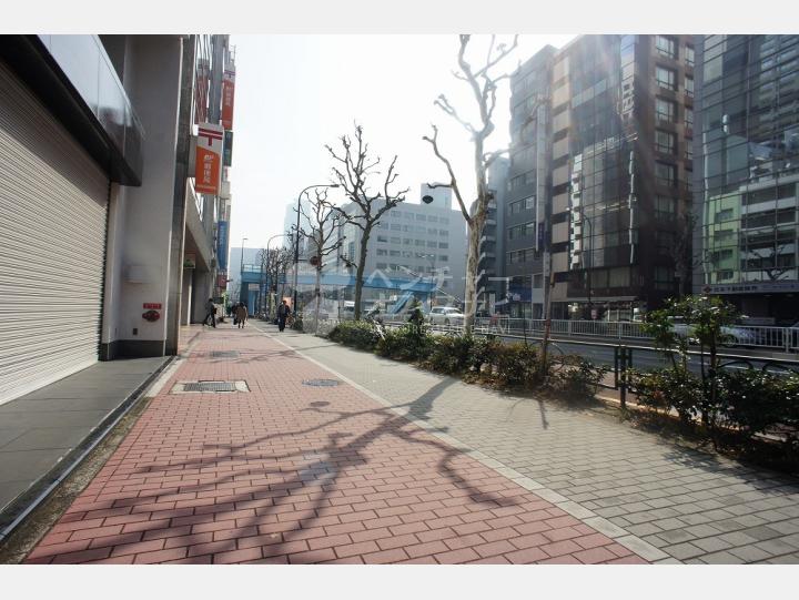 前面道路【内幸町1ビル(旧信栄堂ビル)】