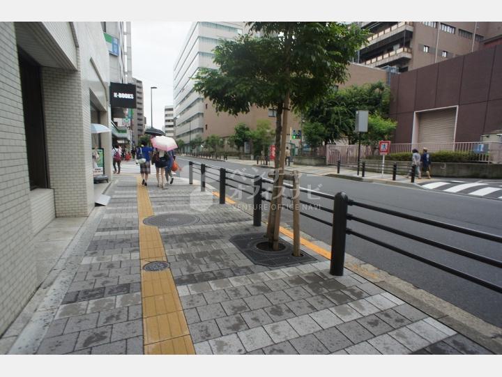 周辺道路 【コスモ東池袋】