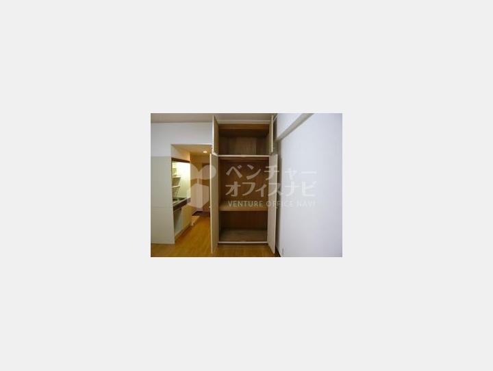 704収納【浦MKYエビスビル】