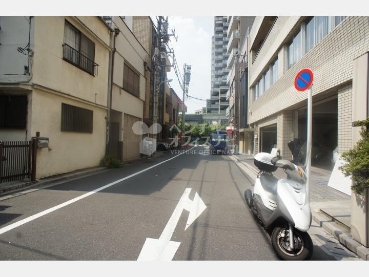 物件前の通り【浜町落合ビル】