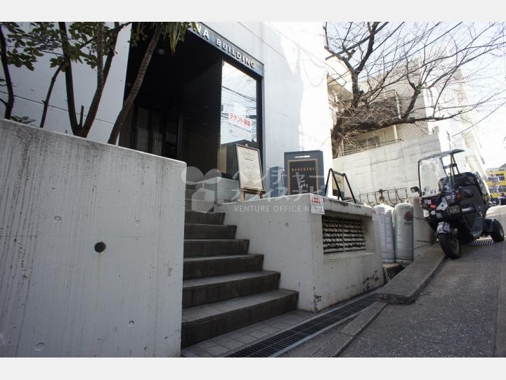 入口【氷川ビル】