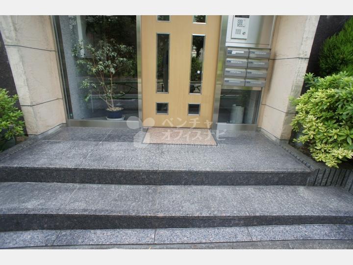 入口【カサデルフォレスタ】