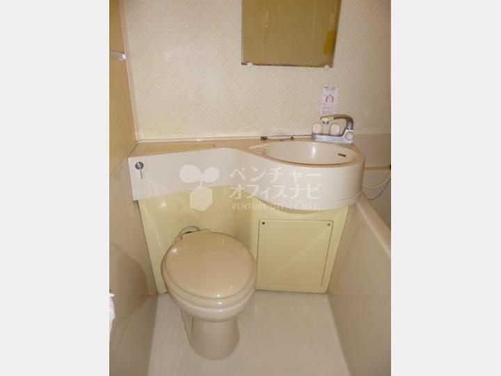 205ユニットバス内トイレ【コープ野村六本木2】