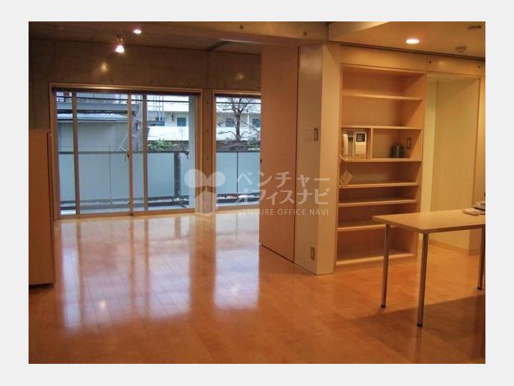 ２０２室内写真１【ＡＬＢＡ】