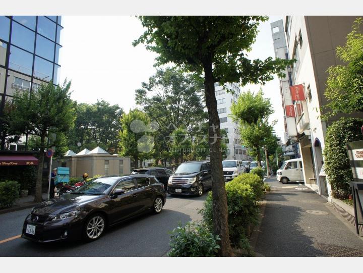 物件前の通り 【ランドコム恵比寿代官山】