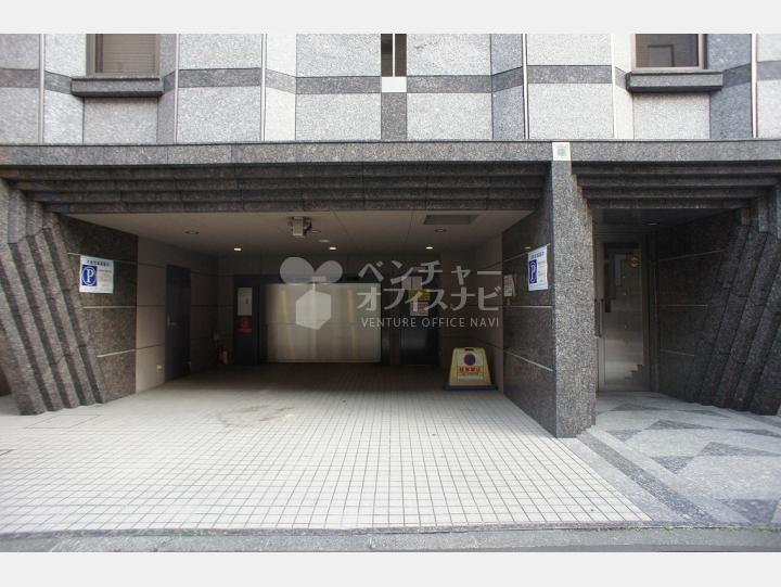 駐車場 【近代ビル】