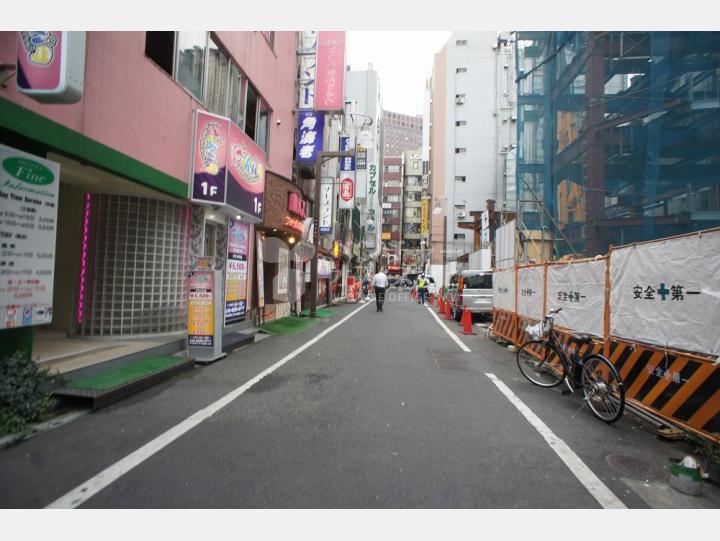 物件前通り【吉元ビル】